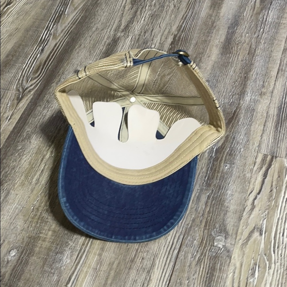 Hat! - Picture 2 of 3